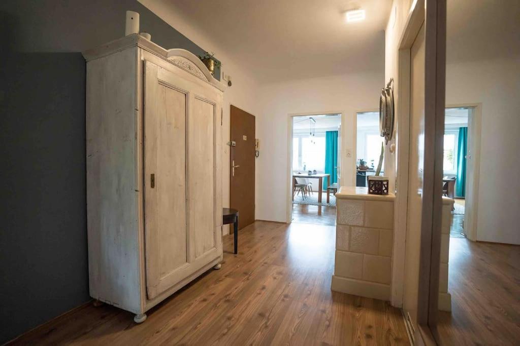 וינה Cozy And Stylish Apartment Near Schoenbrunn Castle מראה חיצוני תמונה