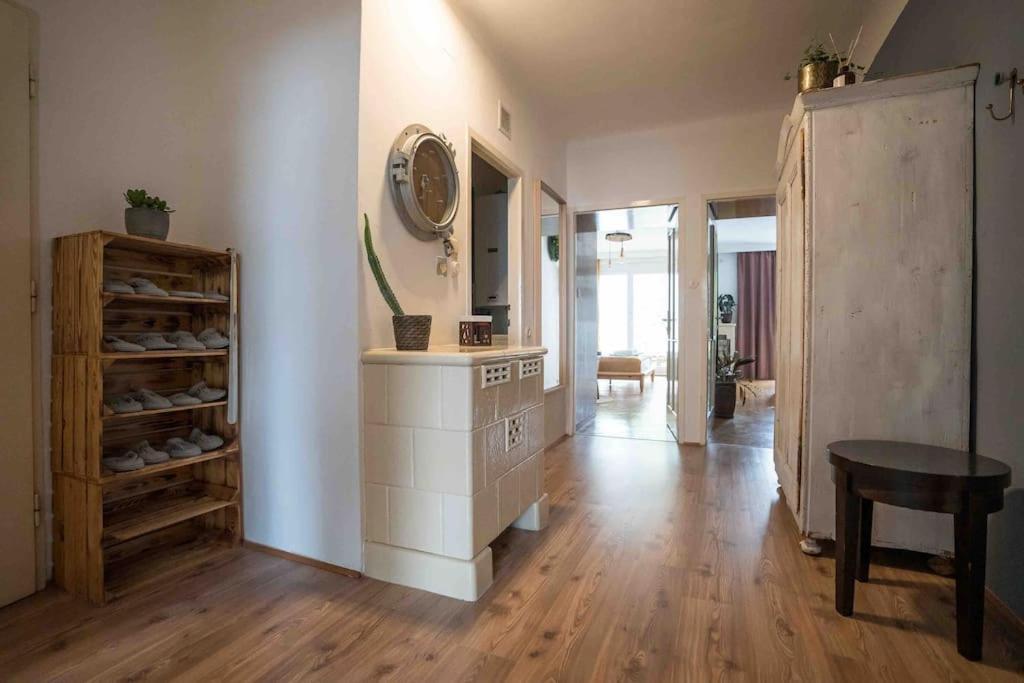 וינה Cozy And Stylish Apartment Near Schoenbrunn Castle מראה חיצוני תמונה